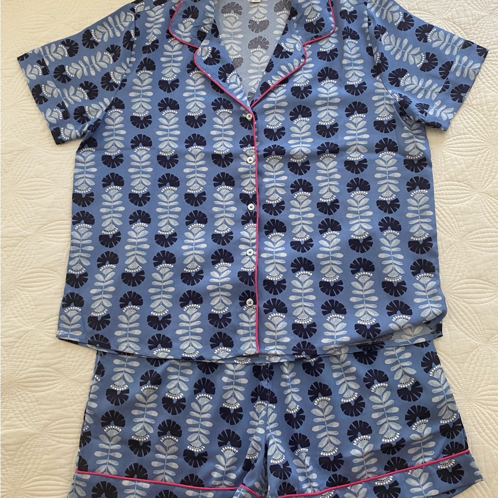 Mud pie pajama set, size small